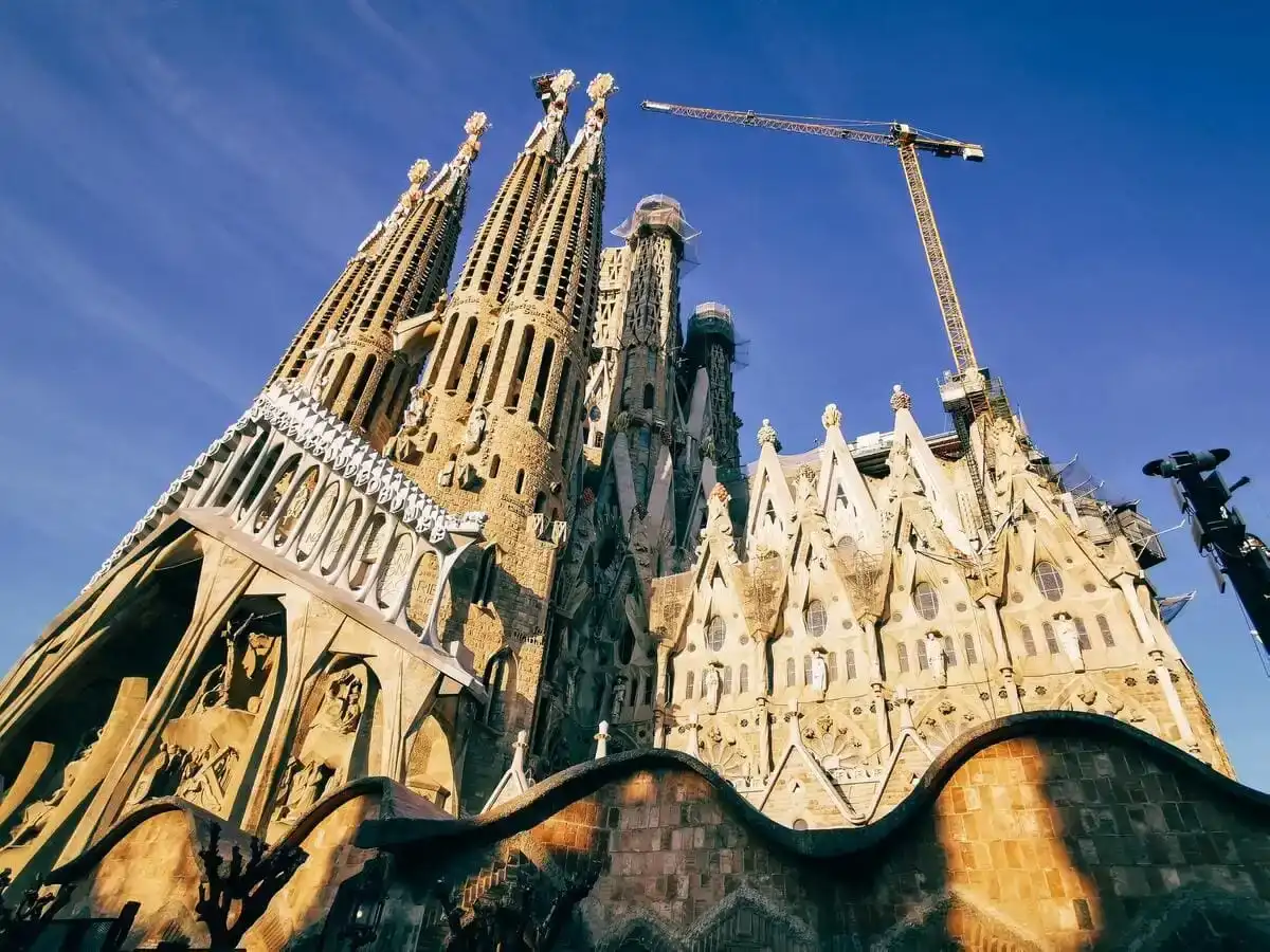 ¿Por qué no se ha terminado la Sagrada Familia?