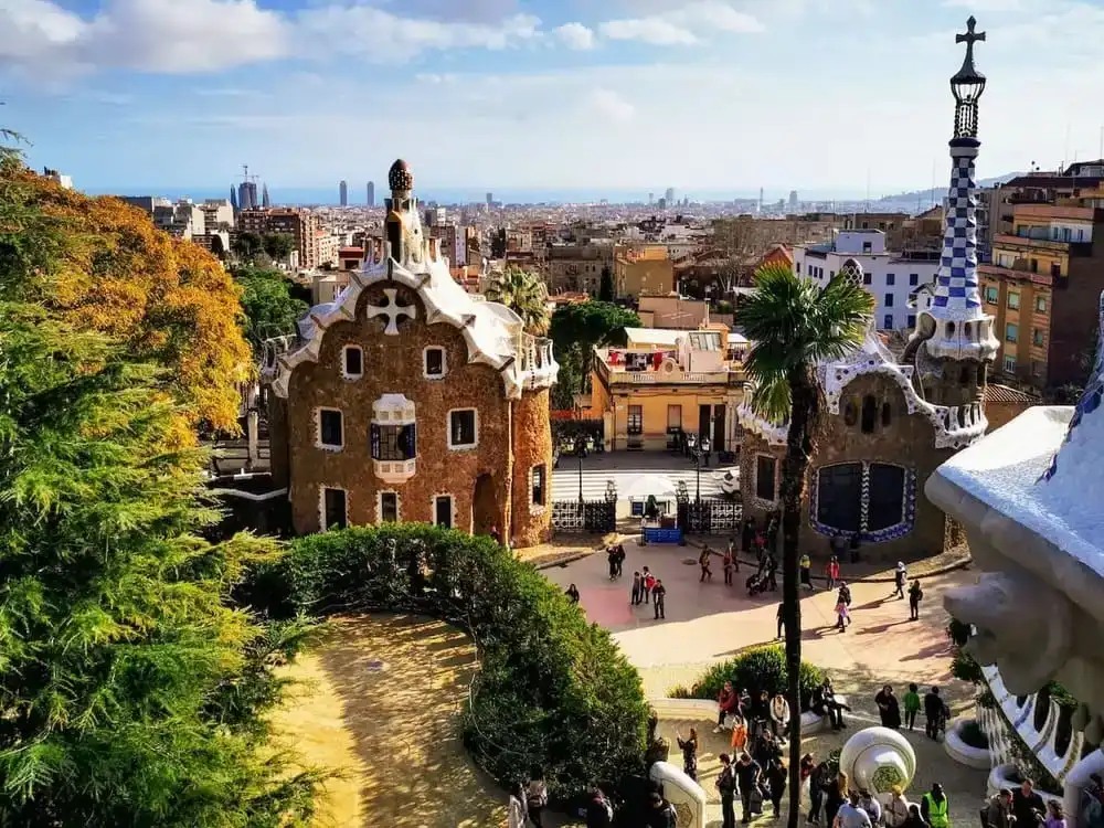 La Historia de Park Güell: Explorando los Orígenes y la Evolución de la Obra Maestra de Gaudí