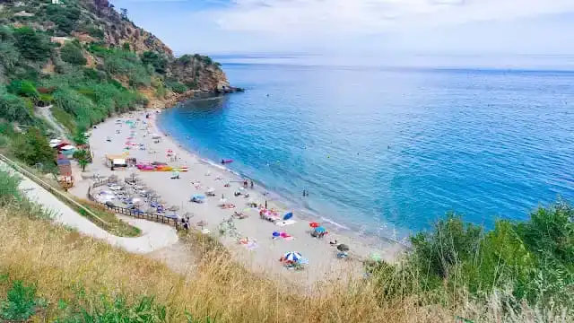 Las Mejores Playas en la Costa del Sol: Sol, Arena y Paraíso